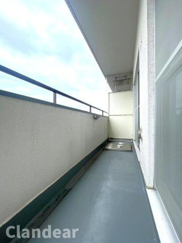 朝日言問マンションのバルコニー|ドキドキの新生活も、安心してスタート。ぴったりの住まいを見つけませんか？クランディアが一緒に住まい選びをサポートします‼　まずは、お気軽にお問合せください　＃クランディア