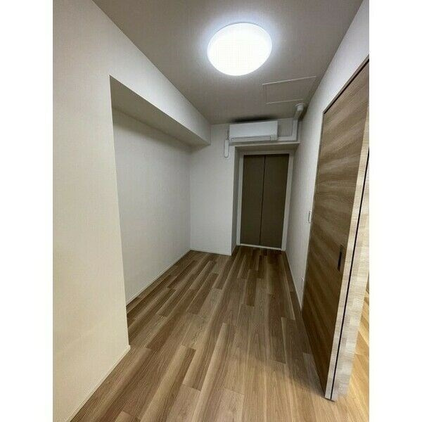 ローレルタワー堺筋本町の寝室