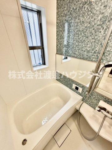 高槻市淀の原町一戸建の浴室
