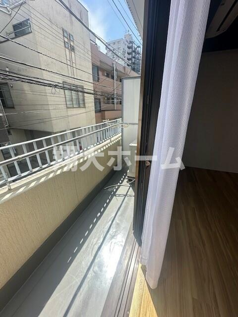 リバーストンビルのバルコニー