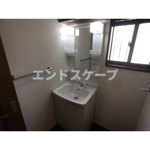 キャッスルCの洗面所|高崎、前橋のお部屋探しはエンドスケープまで！お客様の理想お聞かせ下さい♪