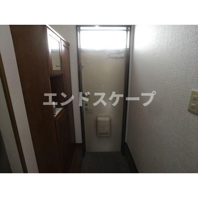 キャッスルCの玄関|高崎、前橋のお部屋探しはエンドスケープまで！お客様の理想お聞かせ下さい♪