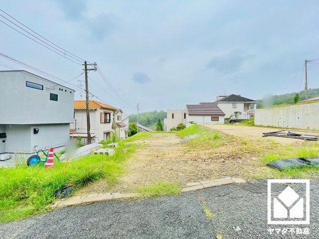 西宮市仁川町６丁目の外観|開放感のある北東側・南東側の角地で、陽当たり・風通しの良い立地です。
