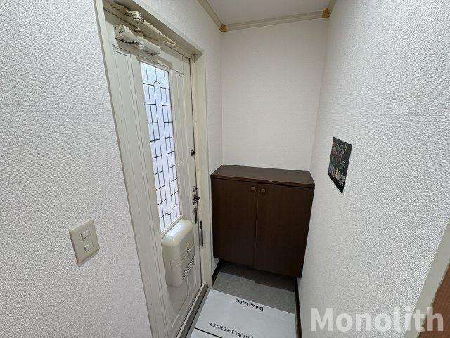 メルヘン三宅B棟の玄関