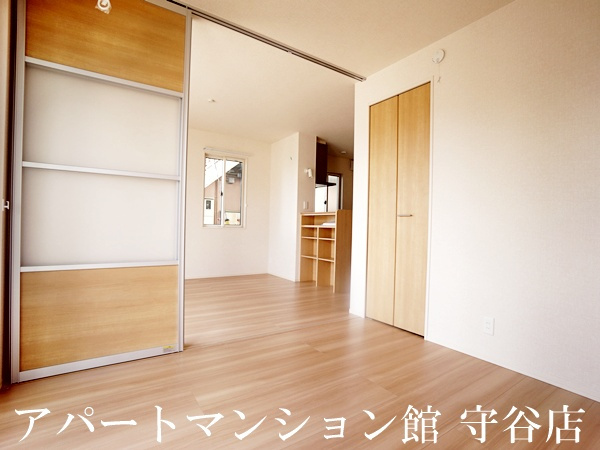 mahaloの洋室|反転です