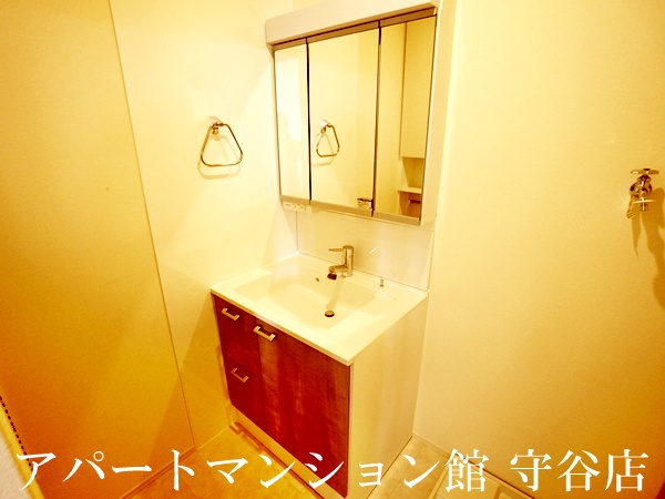 mahaloの独立洗面台|反転です