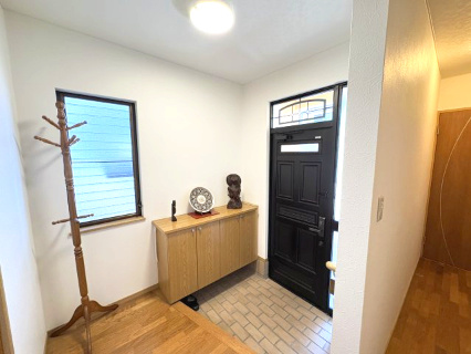 小川町みどりが丘４丁目　中古戸建の玄関