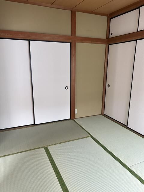 第２市ハイツの寝室