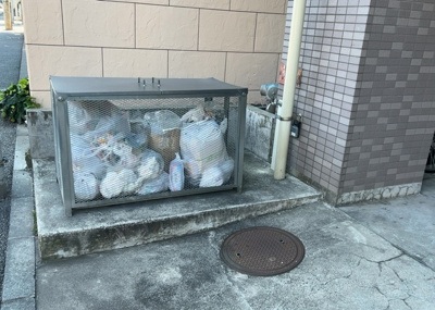 【設備】 | グランヴァン町田 | 共有部分は、住民なら誰もが使える設備のこと。例えば駐車場やエレベーター、インターネット設備、セキュリティ設備などがあります。他にも、マンションの廊下・外部階段やエントランス・ゴミ置き場などがあります。