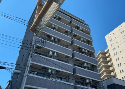 【構造・工法・仕様】 | グランヴァン町田 | ＲＣ造、Reinforced Concreteは直訳すると補強されたコンクリートです。主に柱や梁・床・壁が鉄筋とコンクリートで構成おり、鉄筋を組んだ型枠にコンクリートを流し込んで固めたものを指します。