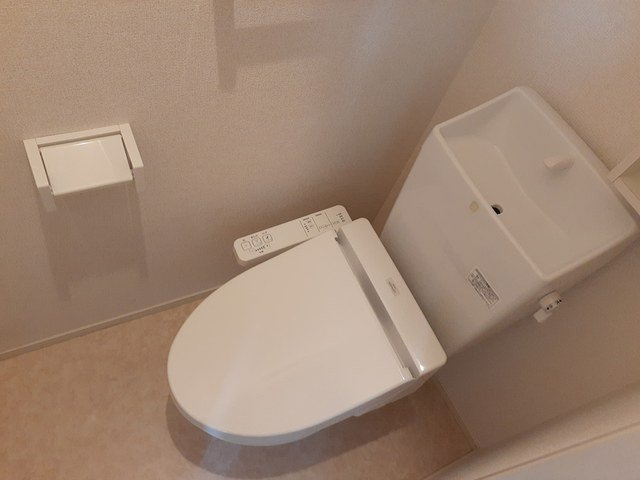 リュミエールのトイレ|清潔感のあるトイレです