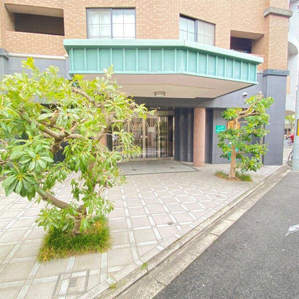 ルミエール北大路のエントランス