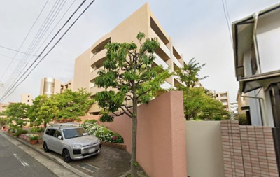 【外観】 | ファミール芦屋ガーデンスクエア４号館 | 1階部分のため階下に気を遣う心配がなく、お子さまものびのび遊べます