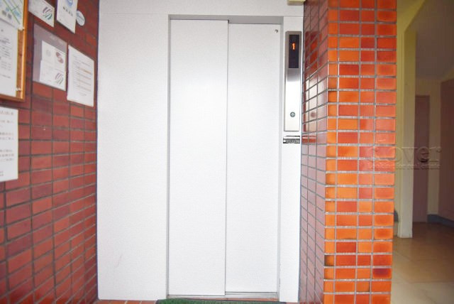 【設備】 | パラスト青葉台 | 無いと困ってしまう設備の筆頭がエレベーター。定期的なメンテナンスが必要な大型機械です。よく整備されていることをご確認ください。～即日のご見学可能～　お問合せはお気軽にどうぞ。