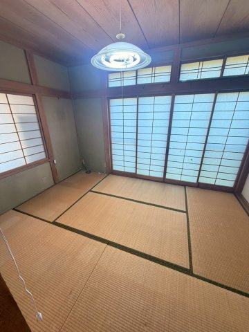 柏崎市松波レントハウスの和室