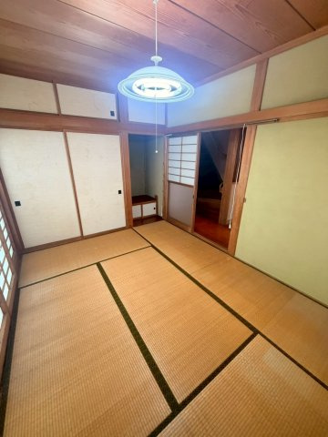 柏崎市松波レントハウスの和室