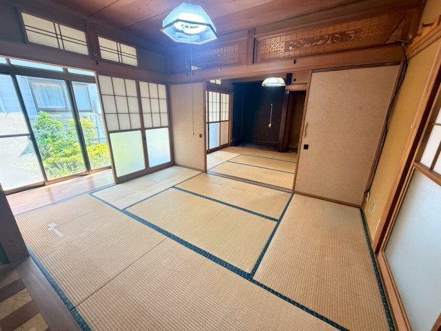 柏崎市松波レントハウスの居間・リビング