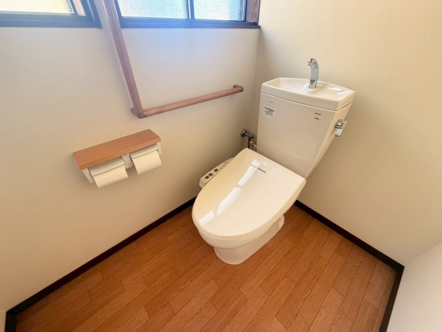 柏崎市松波レントハウスのトイレ
