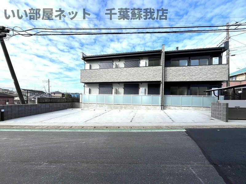 イクシオLierreの駐車場