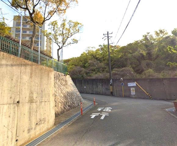 ジークレフ御影台A棟の周辺|隣接した【御影山手山手公園】敷地南側に点在