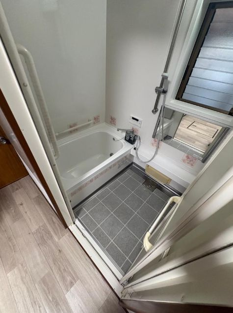 白水1丁目戸建の浴室