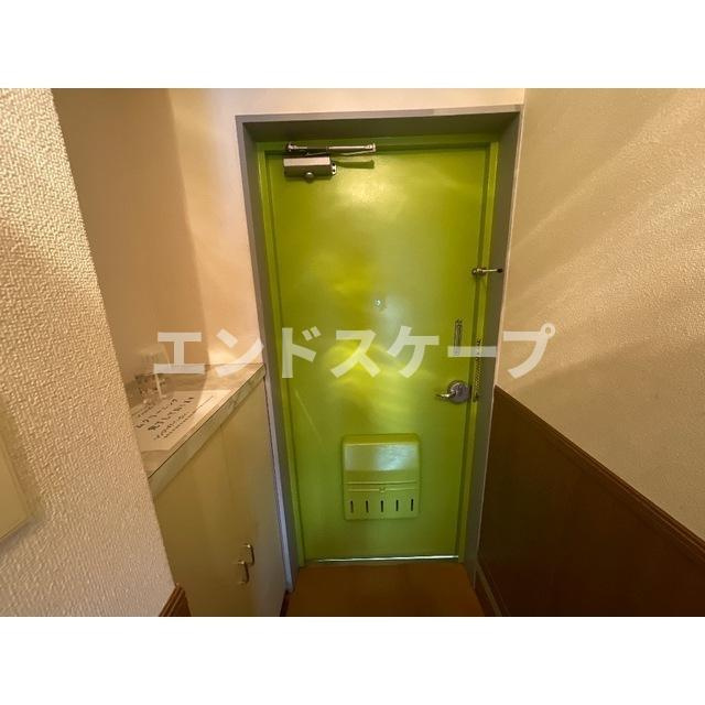 ハイツ荒川の玄関|高崎、前橋のお部屋探しはエンドスケープまで！お客様の理想お聞かせ下さい♪