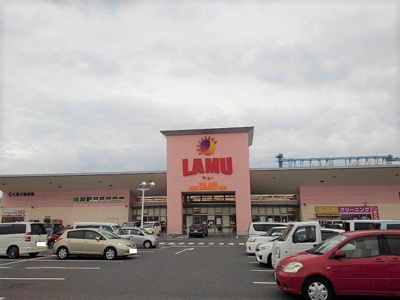 【周辺】 | エクスブルーミナトＡ | ラ・ムー坂出店まで900m