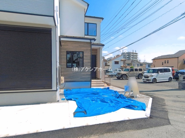 所沢市小手指南3丁目・全3棟　新築一戸建　3号棟の駐車場