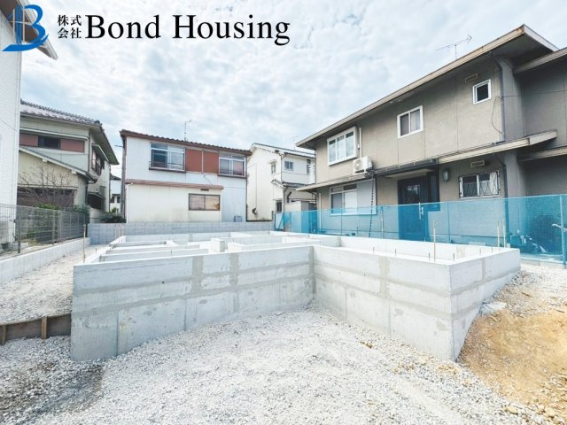 JR魚住駅徒歩11分　駐車並列2台　魚住町錦が丘　新築戸建の駐車場