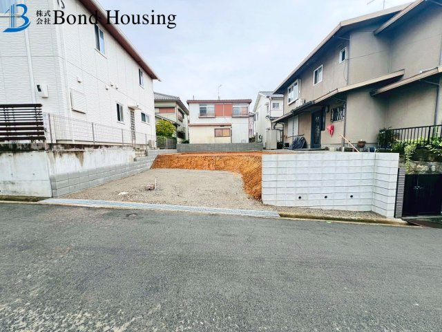 JR魚住駅徒歩11分　駐車並列2台　魚住町錦が丘　新築戸建の外観