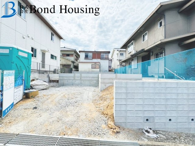JR魚住駅徒歩11分　駐車並列2台　魚住町錦が丘　新築戸建の外観