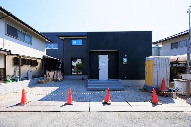 北九州市小倉南区東貫３丁目の新築一戸建の外観パース| 