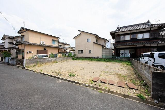 北九州市小倉南区志井１丁目の新築一戸建の前面道路含む現地写真| 