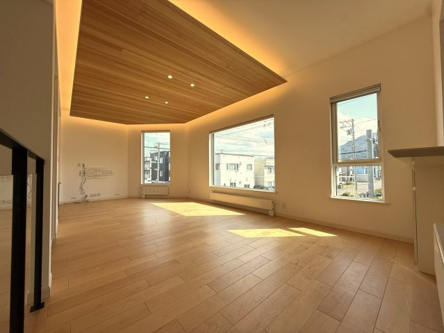 西宮の沢1条4丁目の居間・リビング
