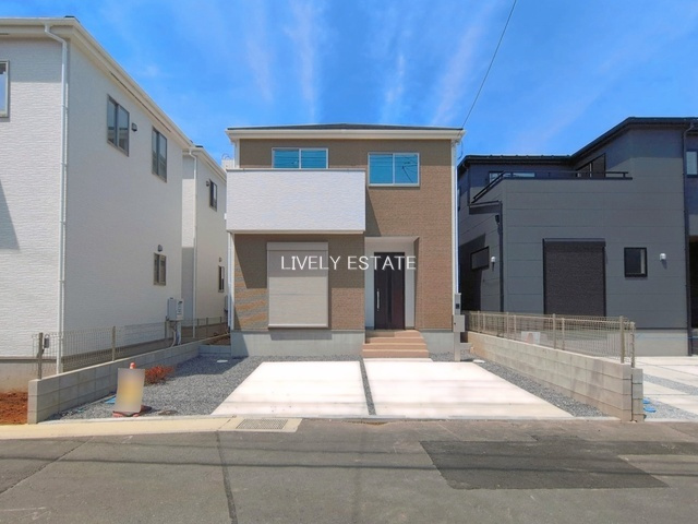 草加市両新田西町 新築分譲住宅 全3棟 1号棟の外観
