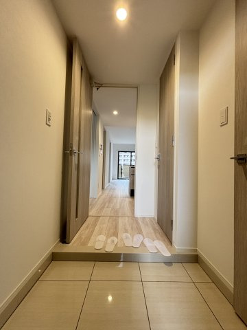 S-RESIDENCE愛宕SOUTHの玄関