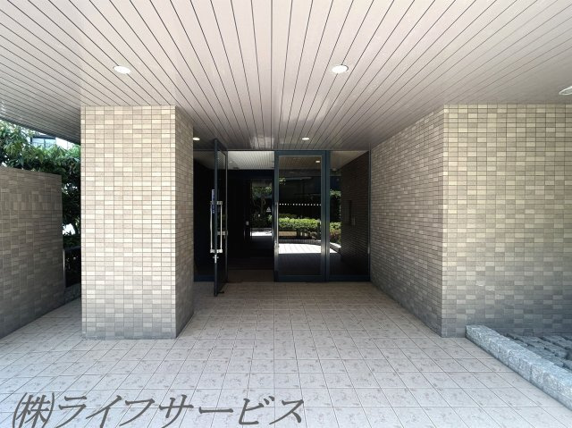 【エントランス】 | ヴィルヌーブ東三国 | エントランス