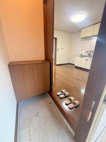 大朋ハイツの玄関