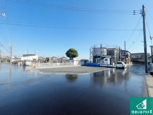 姫路市余部区下余部　新築一戸建ての前面道路含む現地写真|周辺は落ち着いた街並みの住宅地！子育てがしやすい住環境です！まだ未完成ですが、現地でしかわからない事もございます。是非一度ご覧ください。