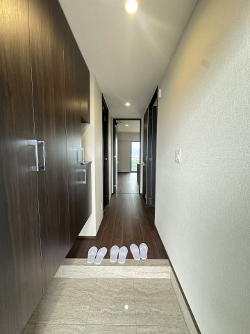 S-RESIDENCE愛宕SOUTHの玄関