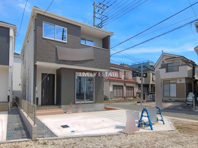 草加市両新田西町 新築分譲住宅 全3棟 3号棟の外観