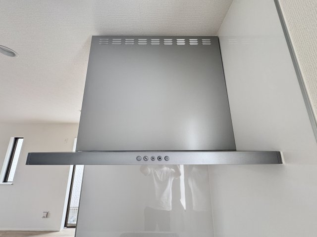 宜野湾市嘉数（全8棟）G号棟のキッチン|G号棟　お手入れしやすい換気扇♪