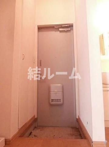 練馬区田柄２丁目のアパートの玄関