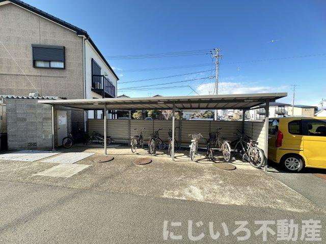コーポ松橋の駐車場
