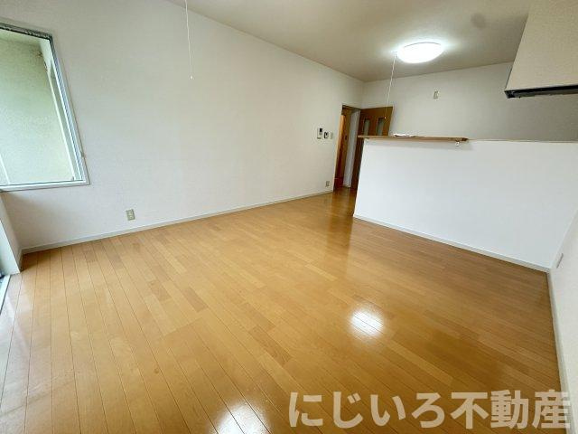 コーポ松橋の居間・リビング