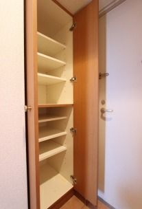 福岡市南区玉川町の賃貸マンションの収納