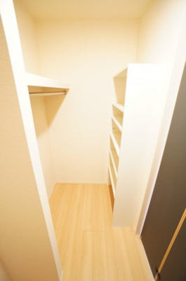 【収納】 | アムール | ※同物件・反転タイプの写真です。