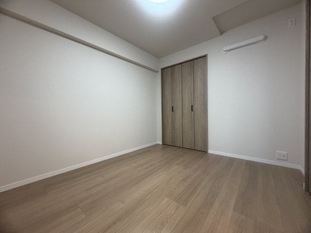 アンビエントジェームス山1番館の洋室