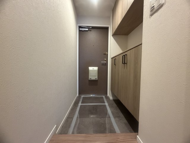 アンビエントジェームス山1番館の玄関