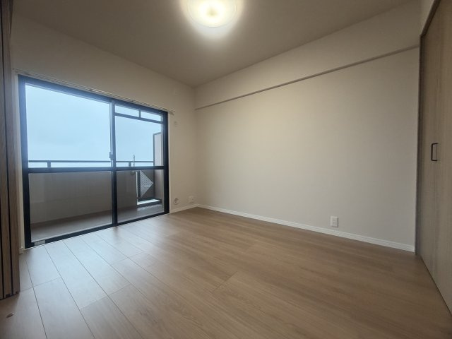 アンビエントジェームス山1番館の洋室